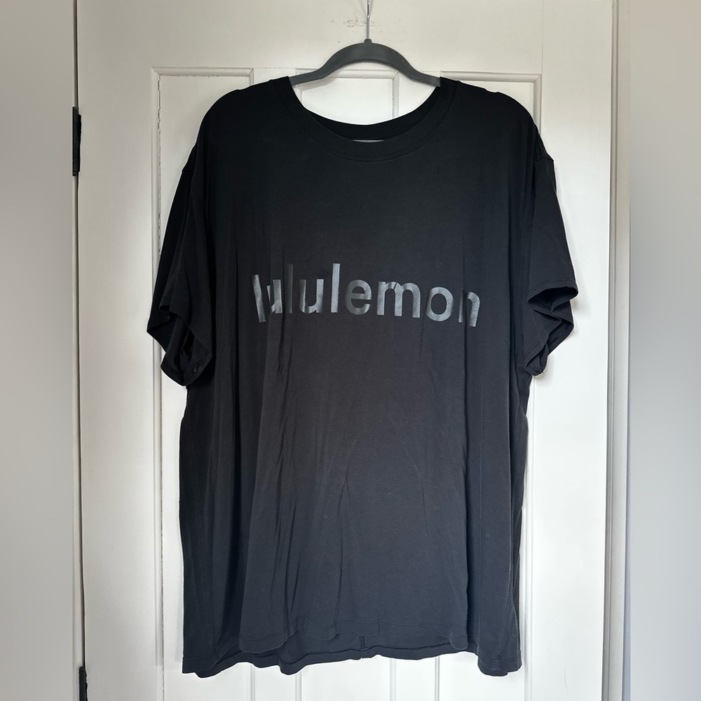 lululemon athletica Charcoal Tee